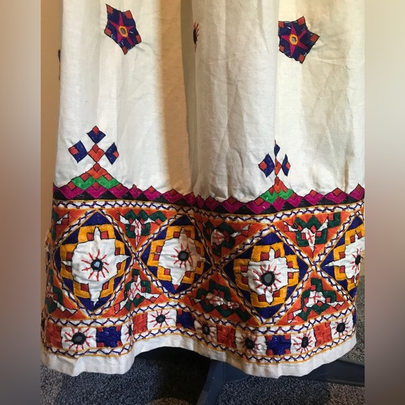 SALE‼️Hand Embroidered Cotton Maxi Skirt Made in India Size M - Picture 4 of 6